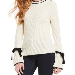 Cream Knitted sweater by Daniel Cremieux / Size S